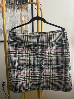 LOFT Black Multi-Color Plaid Mini Skirt